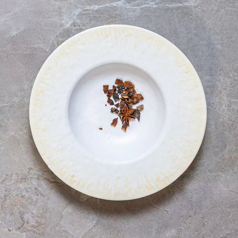 Adrier Ginger Yellow Round plate w/wide edge - 23.2 cm x 5 cm height (RPWE232 - GIN) - iFoodservice Online