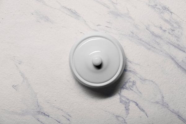 Ariane Gn 15 2/9 Oz Buffet - Warm White Porcelain Handi Bowl And Lid - 4/Case (AGNARN000102003) - iFoodservice Online