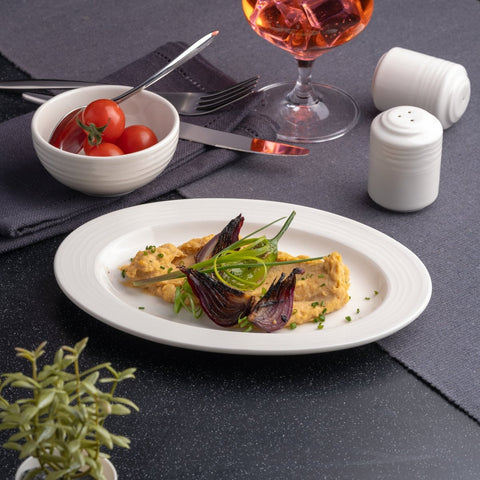 Ariane Prime 8 2/3'' x 6 1/9" Eclipse White Porcelain Oval Platter - 12/Case (APRARN120015022) - iFoodservice Online