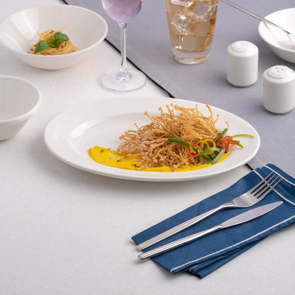 Ariane Prime 8 2/3'' x 6 1/9" Prime - Warm White Porcelain Oval Platter - 12/Case (APRARN000015022) - iFoodservice Online