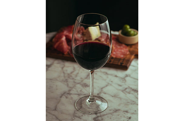 Hospitality Brands Victoria 19.75 oz. Tall Wine (Pack of 6) HGV1093-006