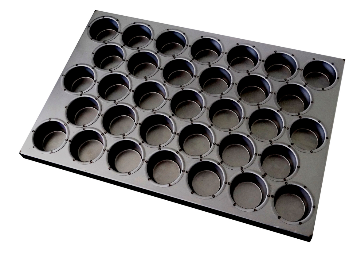 Louis Tellier Gobel Discontinued - Non-Stick Carbon Steel Muffin Mould 23 3/4'' X 15 3/4'' H (299104)