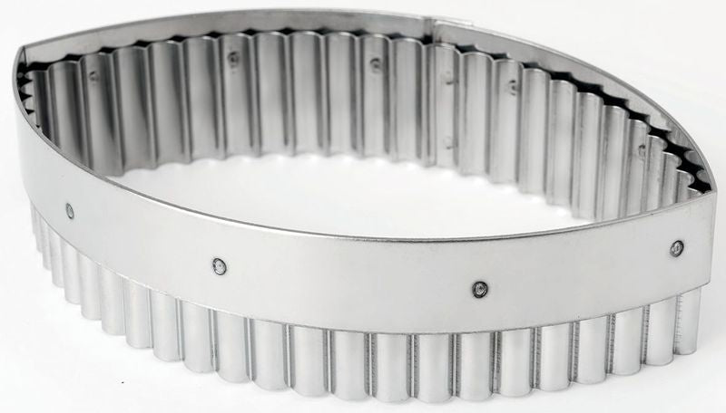 Matfer Bourgeat Oval Fluted Cutter 6 1/4"  (150220)