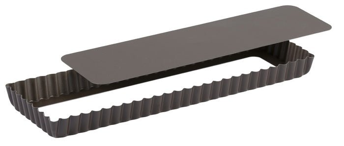 Louis Tellier Gobel Non - Stick Oblong Fluted Tart Mould L. Bottom 13 3/4''X1''H (225410) - iFoodservice Online