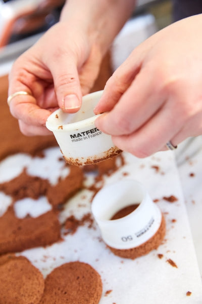 Matfer Bourgeat Exoglass® Round Pastry Cutter Plain 3 1/2" (150163) - iFoodservice Online