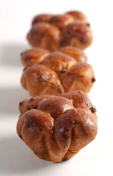 Matfer Bourgeat Exopan Steel Brioche Mold, Nonstick, 12 Flute, 2 3/8", Pack Of 25 (330621) - iFoodservice Online